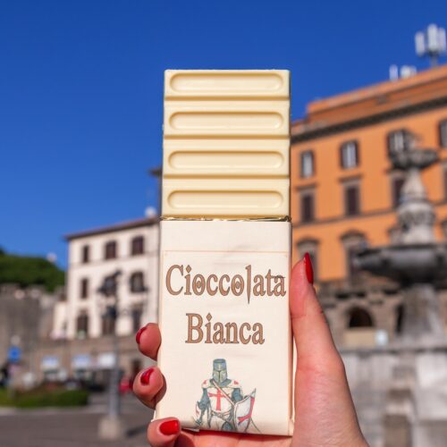 Barretta cioccolato bianco 100g scartata