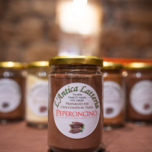 Cioccolato Viterbo Antica Latteria barattolo di preparato per cioccolata calda aromatizzata al peperoncino