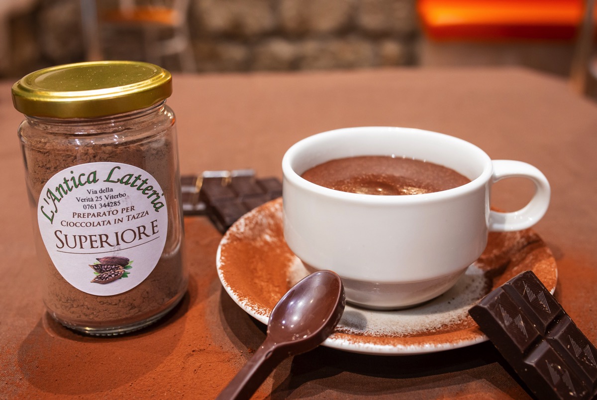 lanticalatteria_preparati-per-cioccolata-in-tazza-superiore-02 Cioccolato Viterbo Antica Latteria Cioccolata calda superiore 70%