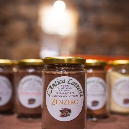 Cioccolato Viterbo Antica Latteria barattolo di preparato per cioccolato caldo aromatizzata allo zenzero